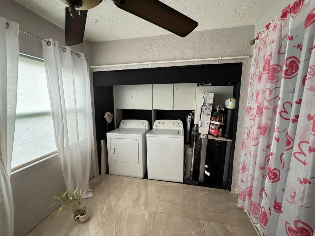 9370 SW 8th Street Boca Raton FL 33428