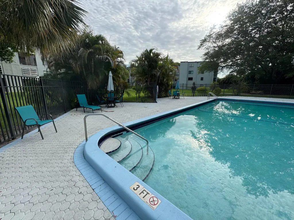 9370 SW 8th Street Boca Raton FL 33428