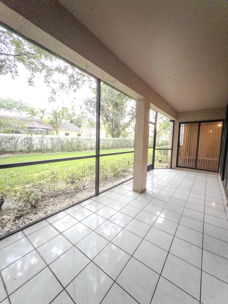 9867 NW 1st Court Plantation FL 33324
