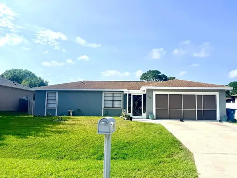 617 NW Thuringer Street Street NW Palm Bay FL 32907