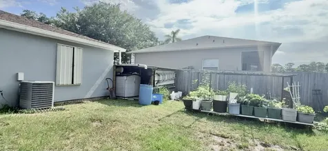 617 NW Thuringer Street Street NW Palm Bay FL 32907