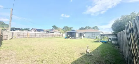 617 NW Thuringer Street Street NW Palm Bay FL 32907