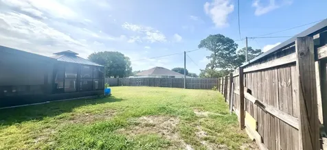 617 NW Thuringer Street Street NW Palm Bay FL 32907