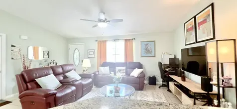 617 NW Thuringer Street Street NW Palm Bay FL 32907