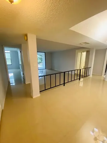 3760 Inverrary Drive Lauderhill FL 33319