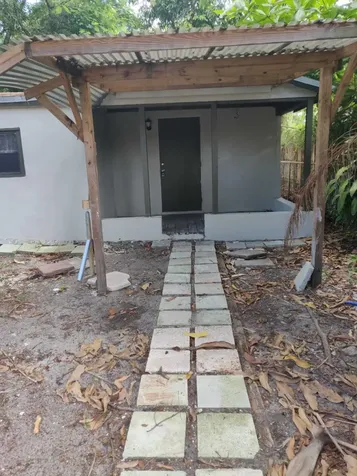 210 SW 7th Street Dania Beach FL 33004