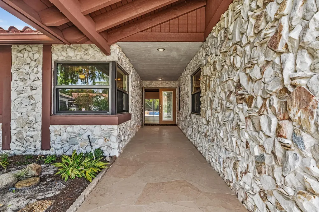 7908 NW 85th Terrace Tamarac FL 33321