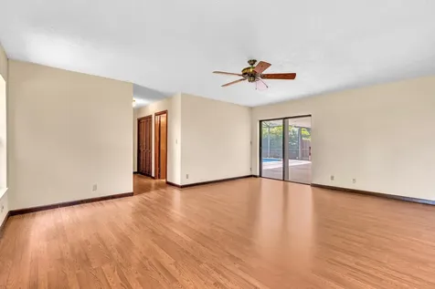 7908 NW 85th Terrace Tamarac FL 33321