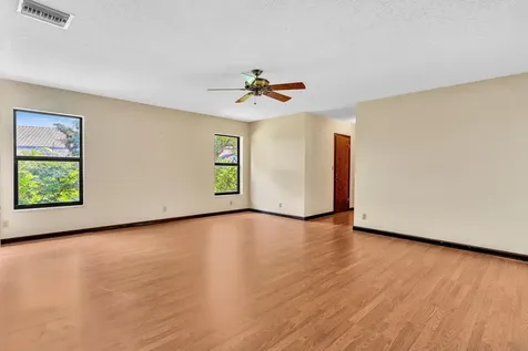 7908 NW 85th Terrace Tamarac FL 33321