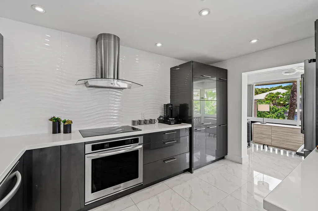 3808 Quail Ridge Drive N Boynton Beach FL 33436