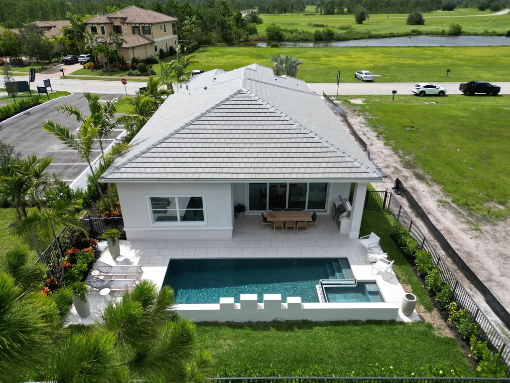 126 SE Calmo Circle Port St Lucie FL 34984