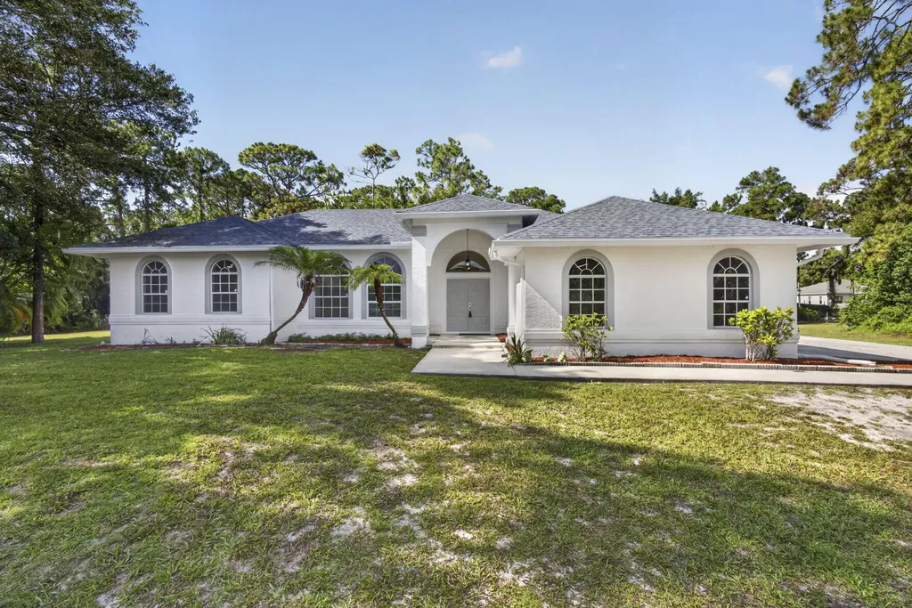 16526 N 78th Road Road N The Acreage FL 33470