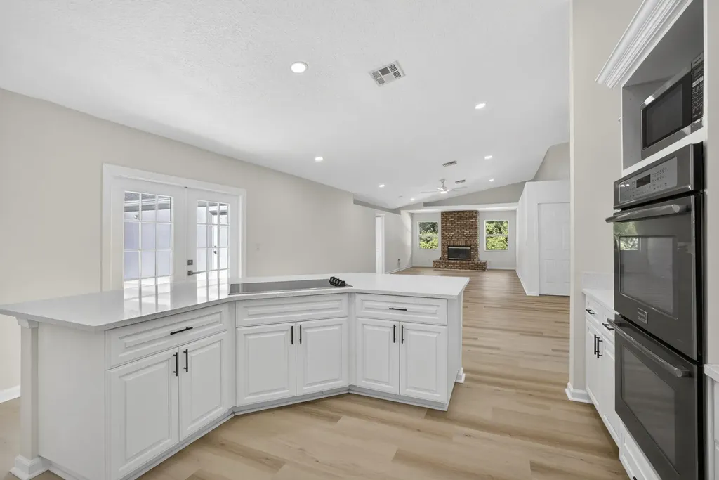 16526 N 78th Road Road N The Acreage FL 33470