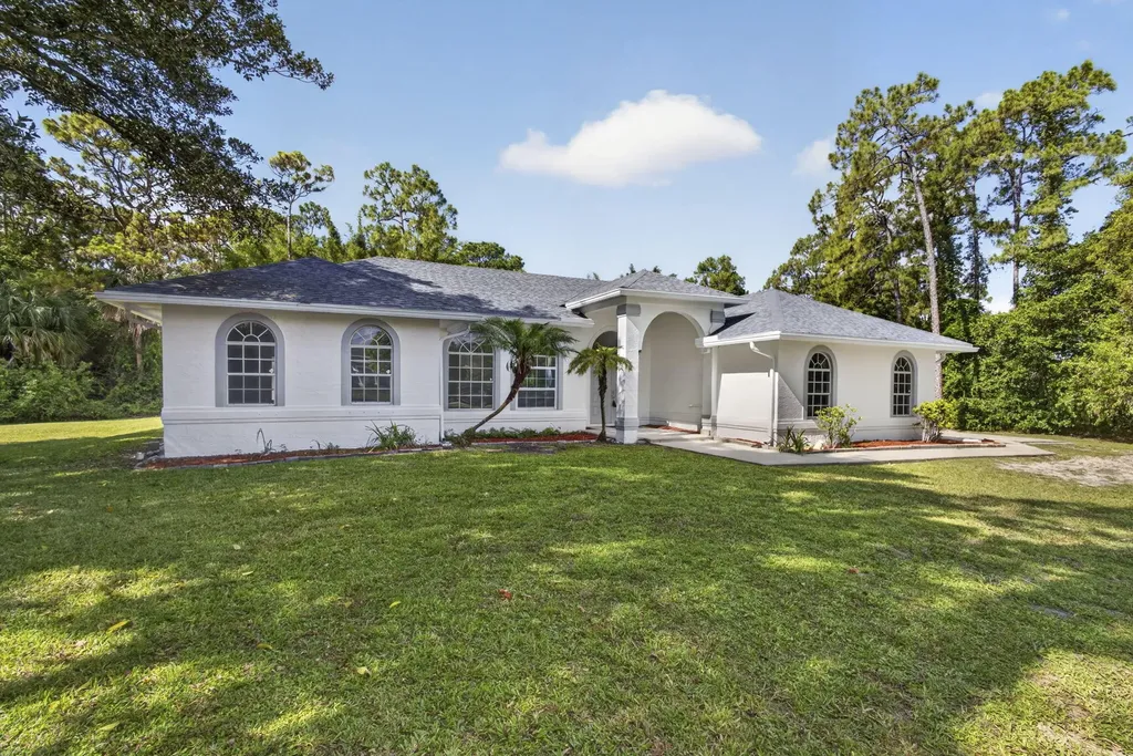 16526 N 78th Road Road N The Acreage FL 33470