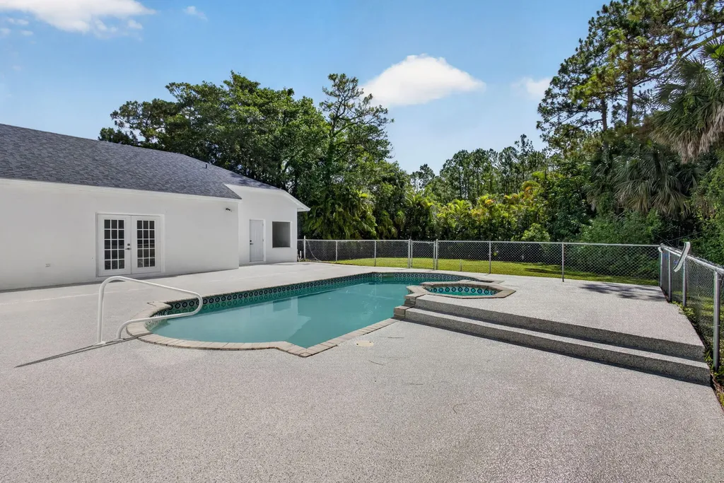 16526 N 78th Road Road N The Acreage FL 33470