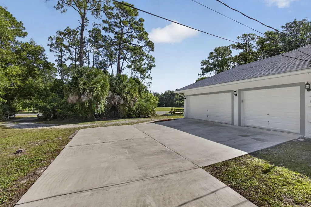 16526 N 78th Road Road N The Acreage FL 33470