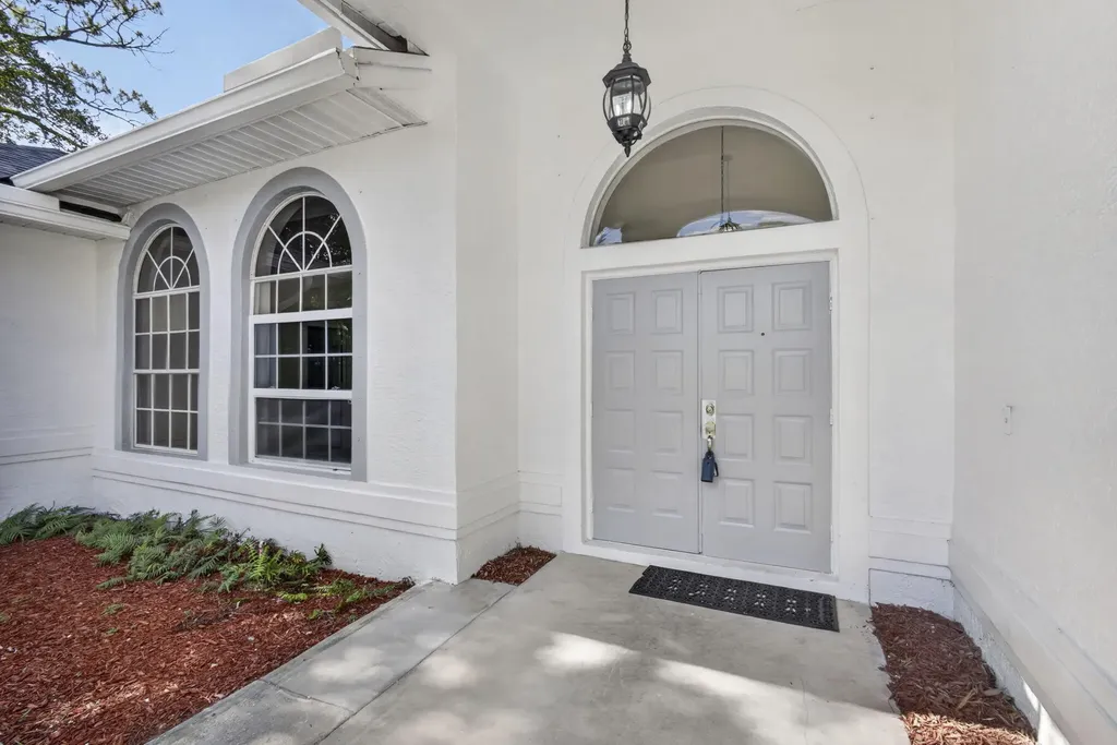 16526 N 78th Road Road N The Acreage FL 33470