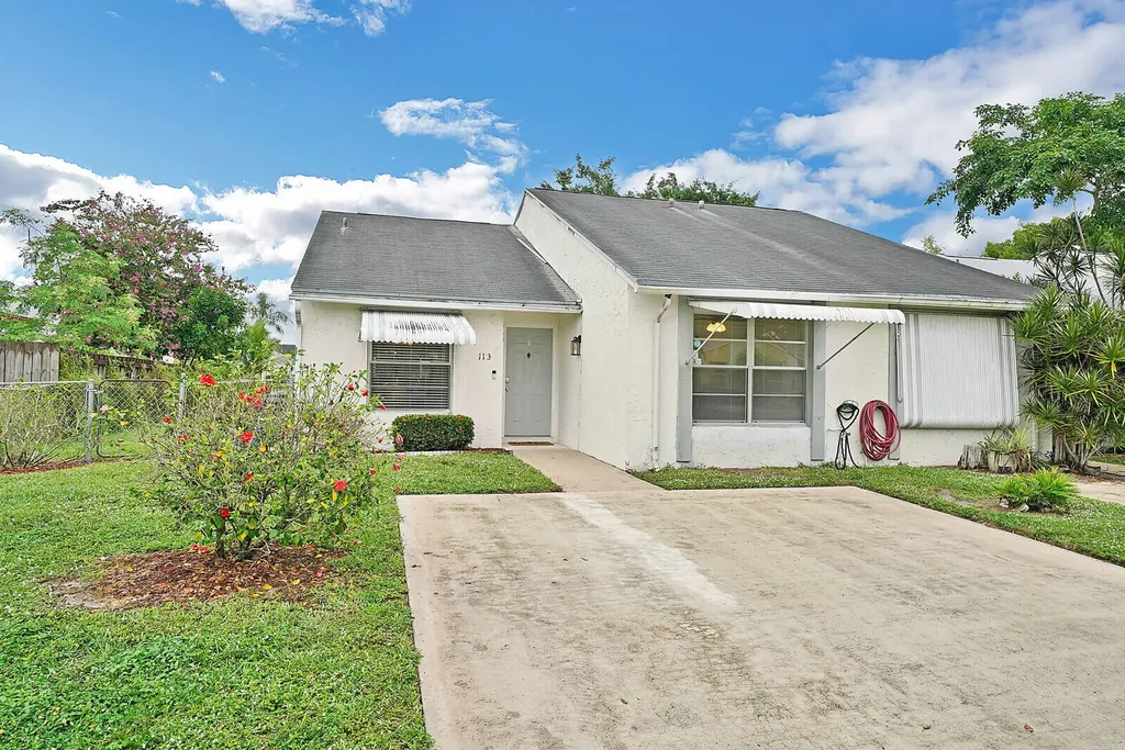 113 Pinewood Court Jupiter FL 33458