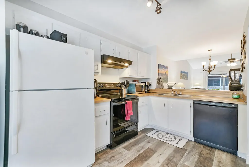 113 Pinewood Court Jupiter FL 33458