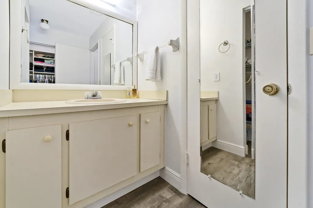 113 Pinewood Court Jupiter FL 33458