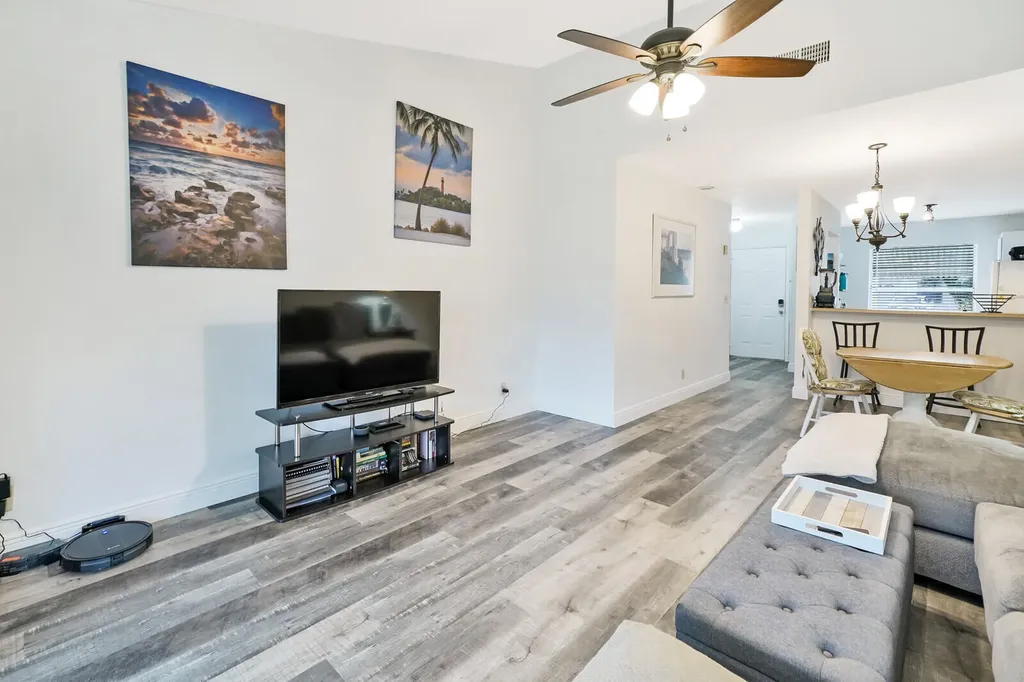 113 Pinewood Court Jupiter FL 33458