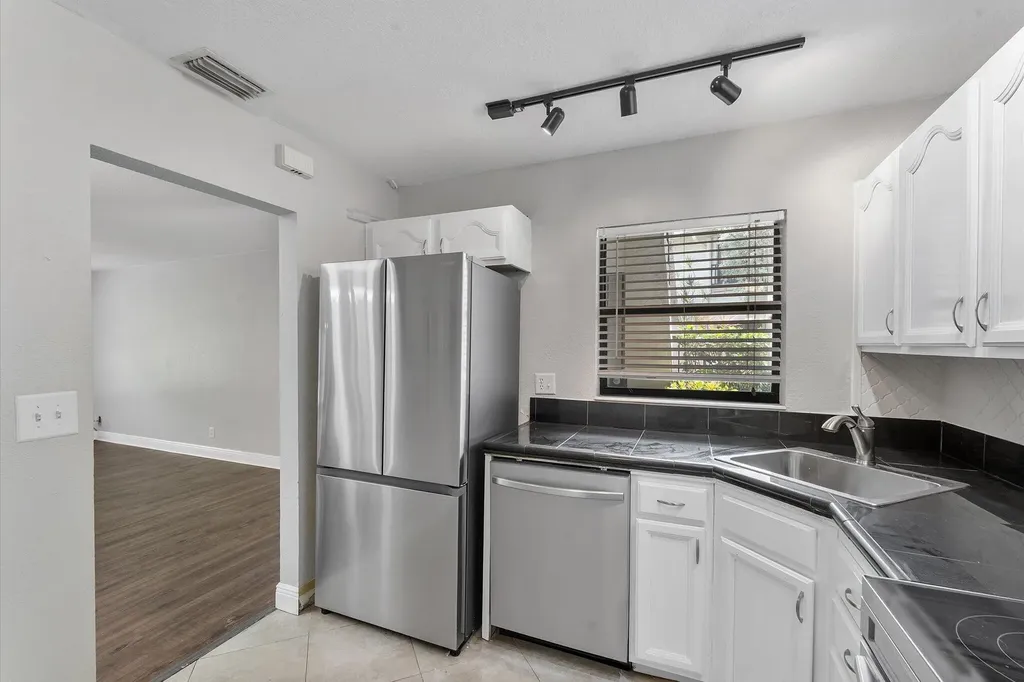 3873 NW 35th Street Coconut Creek FL 33066