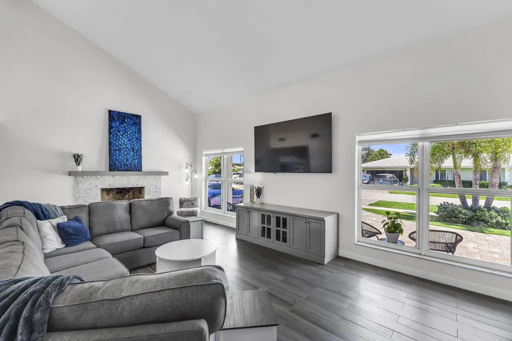 1472 SW 13th Street Boca Raton FL 33486
