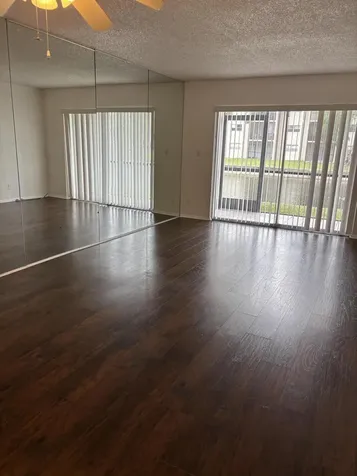 8051 S Colony Circle Tamarac FL 33321