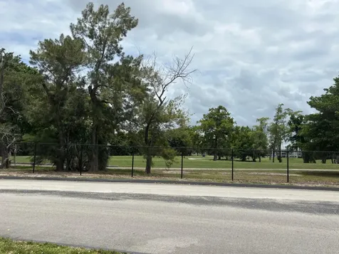 8051 S Colony Circle Tamarac FL 33321