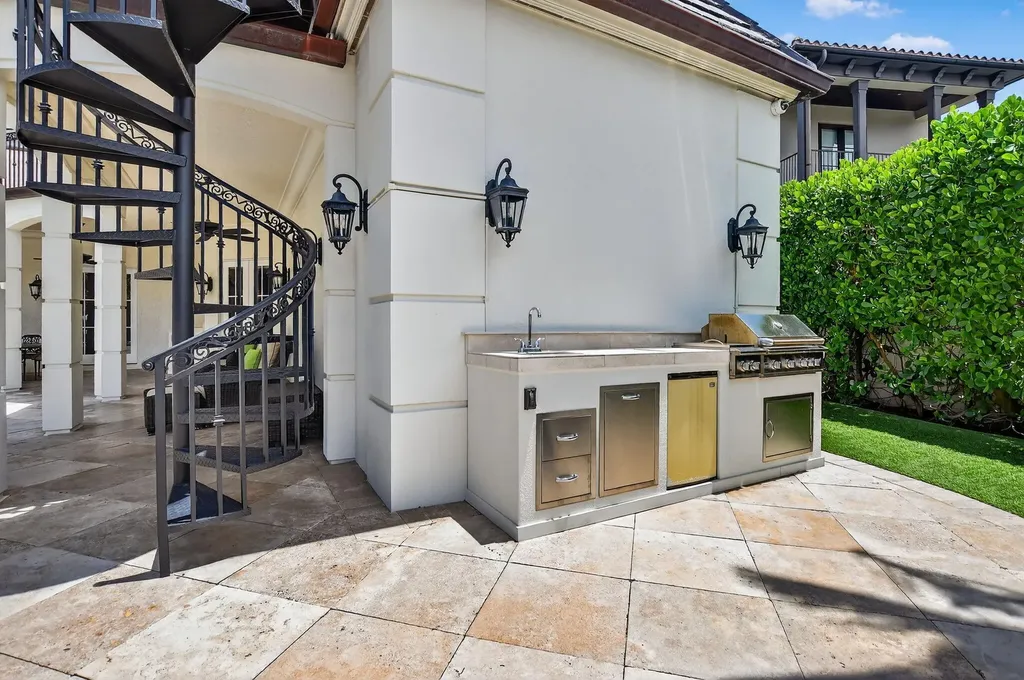 377 E Coconut Palm Road Boca Raton FL 33432
