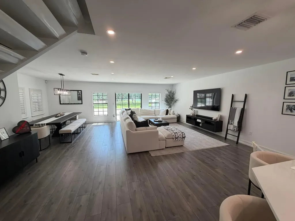 4400 Hidden Harbour Terrace Dania Beach FL 33312