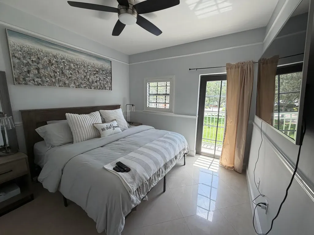 4400 Hidden Harbour Terrace Dania Beach FL 33312