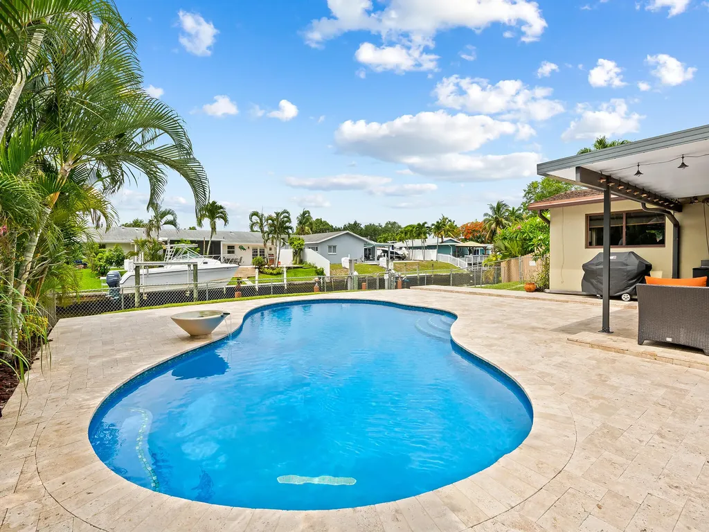 5960 SW 13th Street Plantation FL 33317
