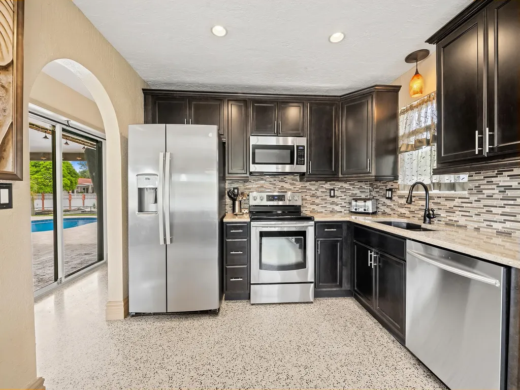 5960 SW 13th Street Plantation FL 33317