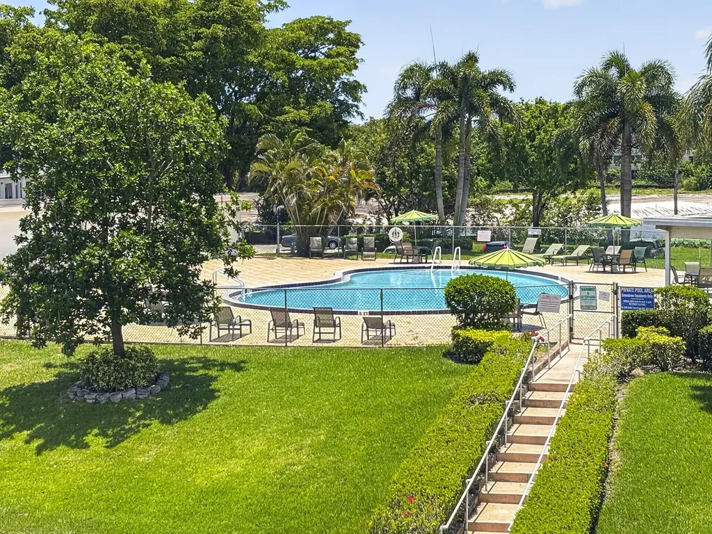 308 Greenbrier A West Palm Beach FL 33417