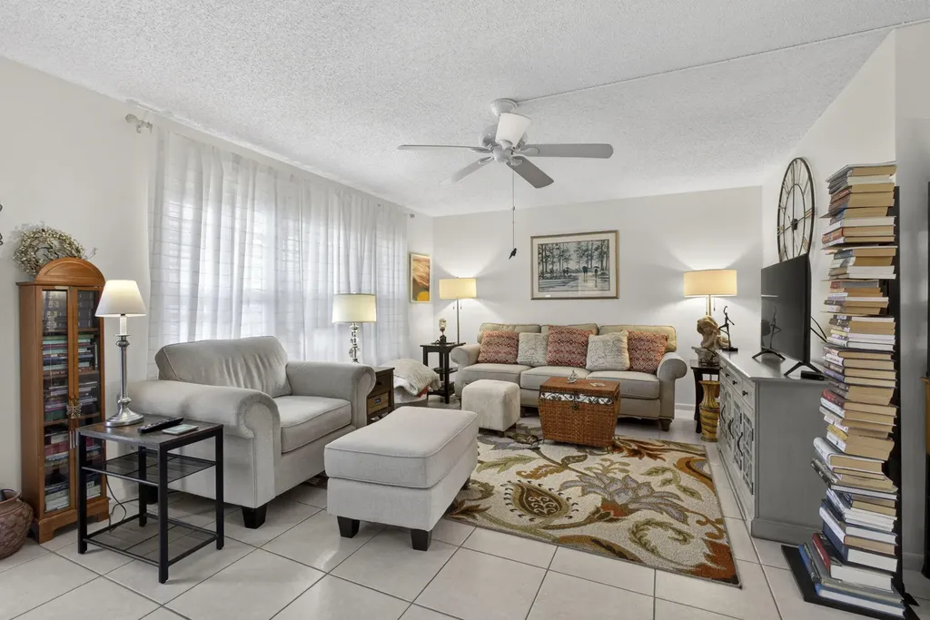 308 Greenbrier A West Palm Beach FL 33417