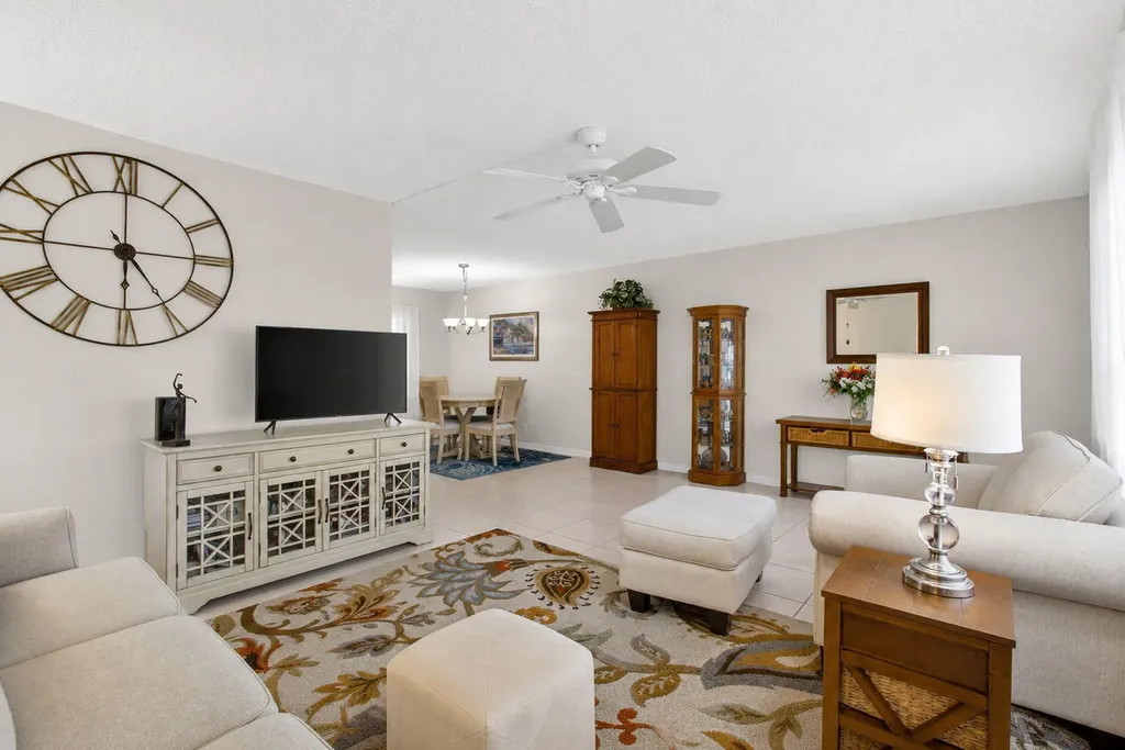 308 Greenbrier A West Palm Beach FL 33417