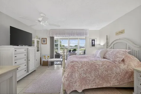 308 Greenbrier A West Palm Beach FL 33417
