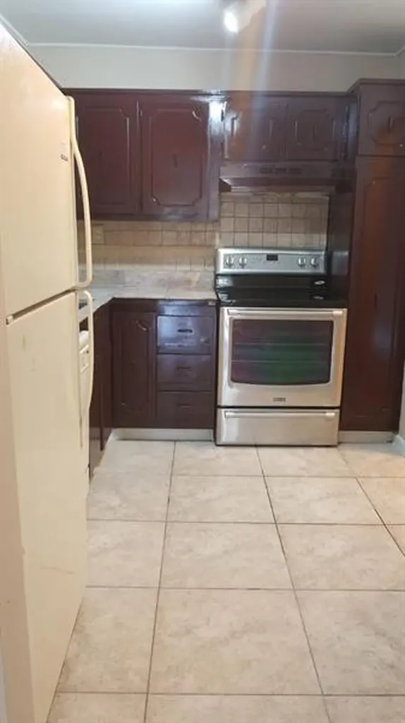 4324 NW 9th Avenue Pompano Beach FL 33064