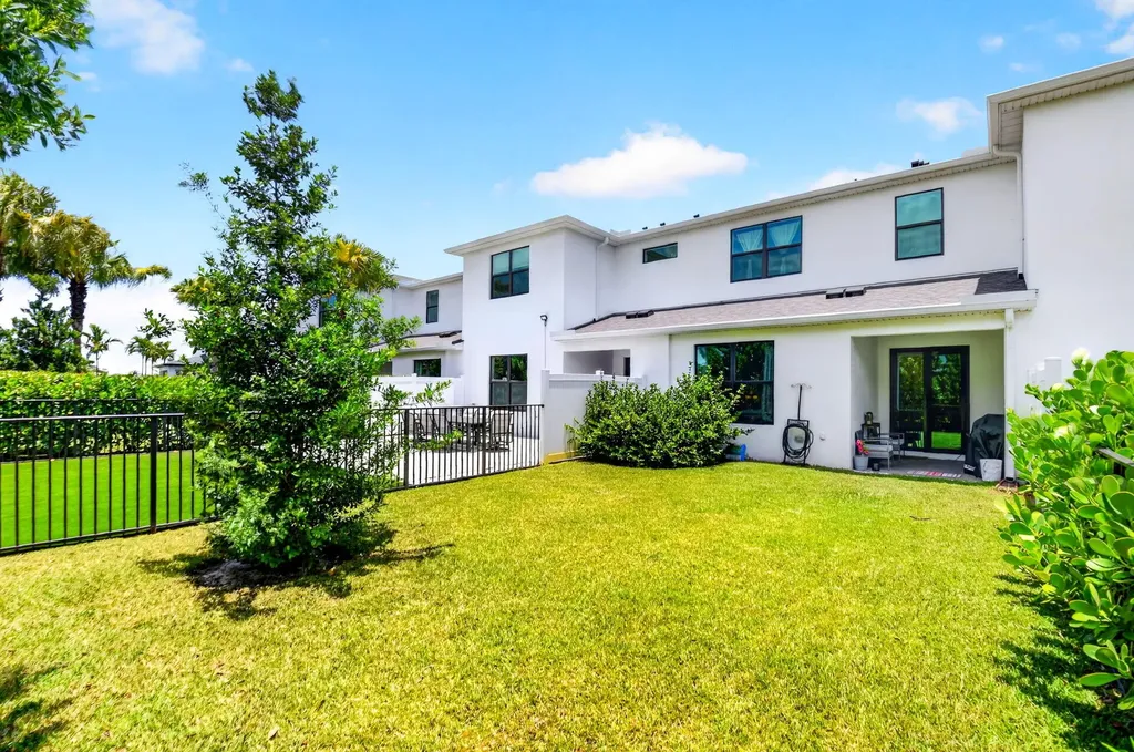 7351 Lenora Lane Lake Worth FL 33467