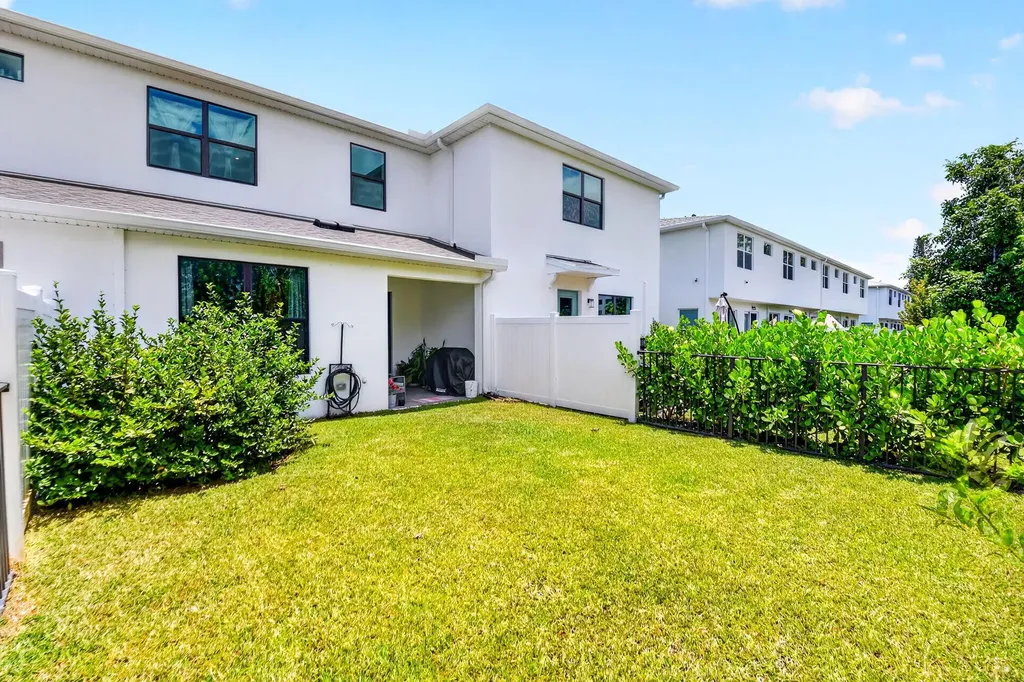 7351 Lenora Lane Lake Worth FL 33467