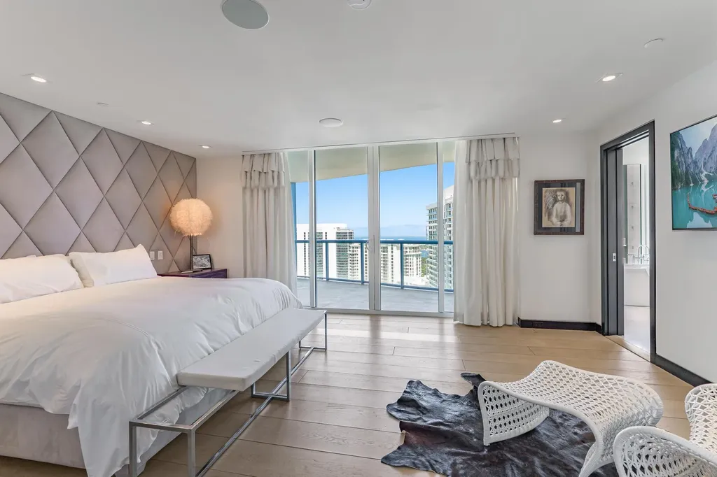 333 Las Olas Way Fort Lauderdale FL 33301