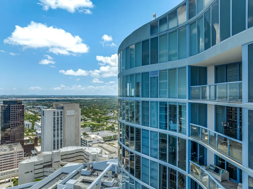 333 Las Olas Way Fort Lauderdale FL 33301
