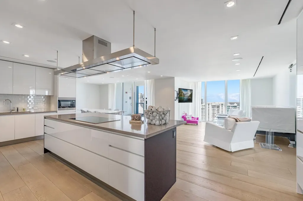 333 Las Olas Way Fort Lauderdale FL 33301
