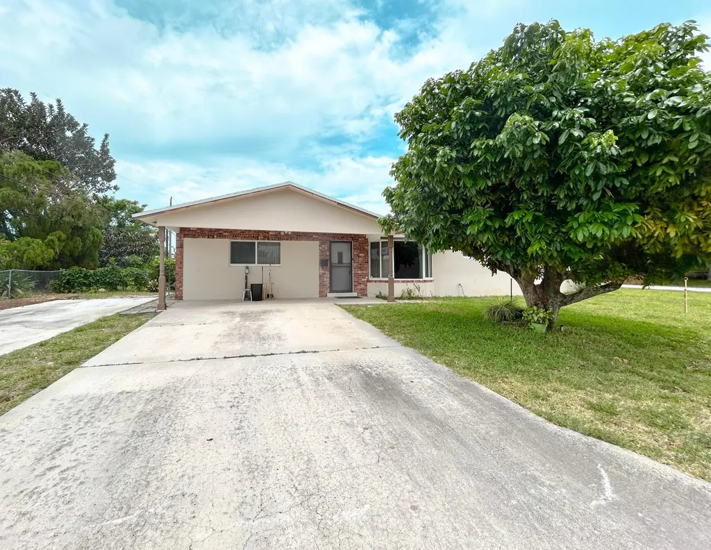 441 SW 6th Avenue Boynton Beach FL 33435