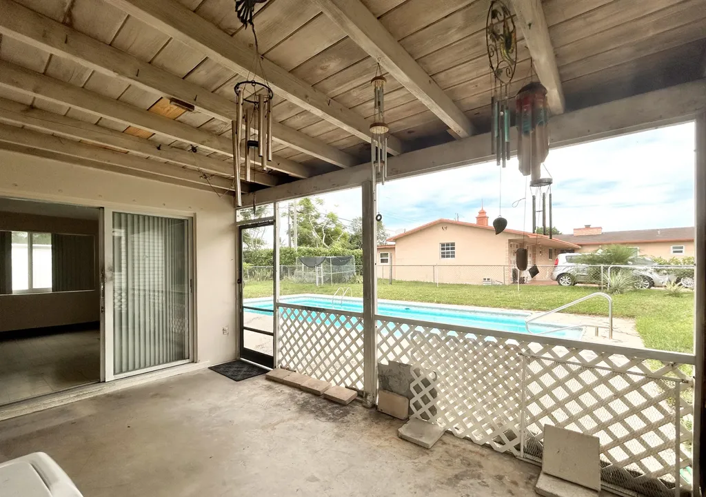 441 SW 6th Avenue Boynton Beach FL 33435