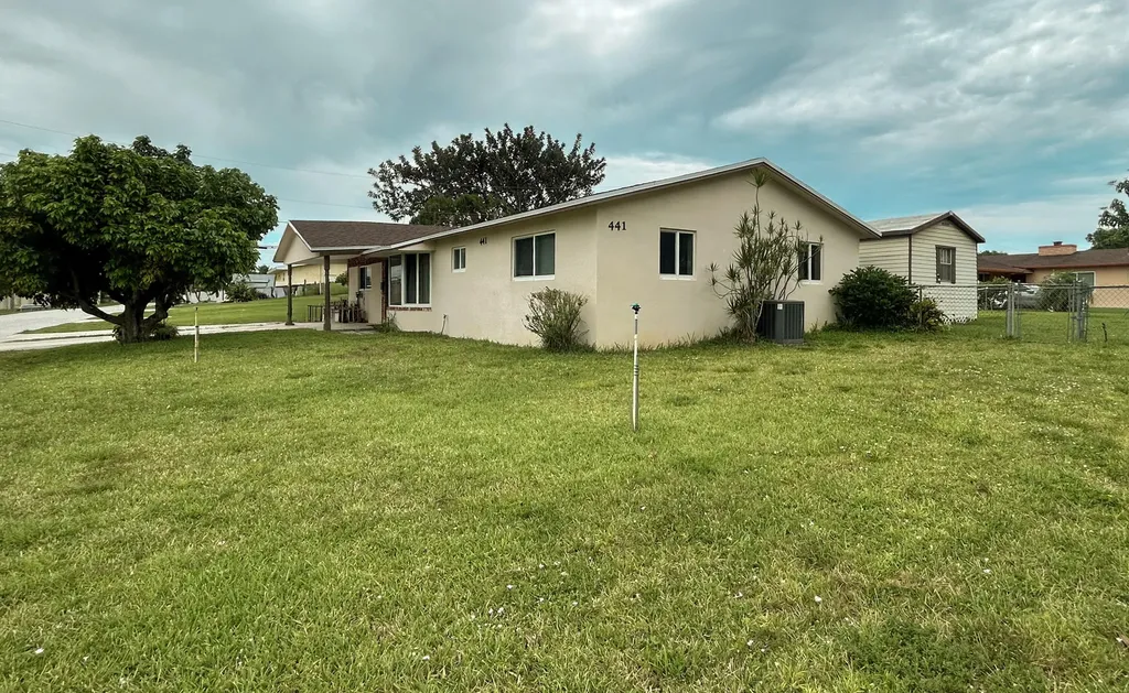 441 SW 6th Avenue Boynton Beach FL 33435