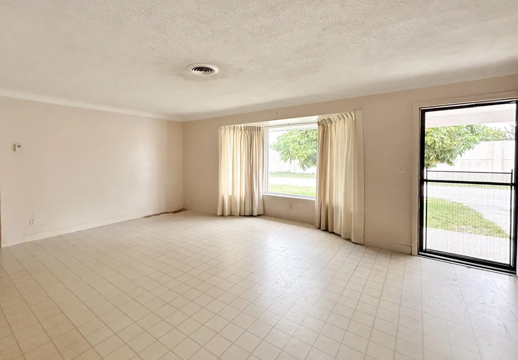 441 SW 6th Avenue Boynton Beach FL 33435