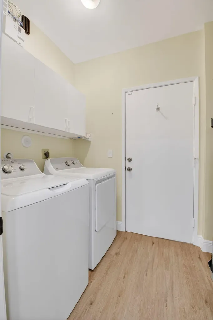 8350 Springlake Drive Boca Raton FL 33496