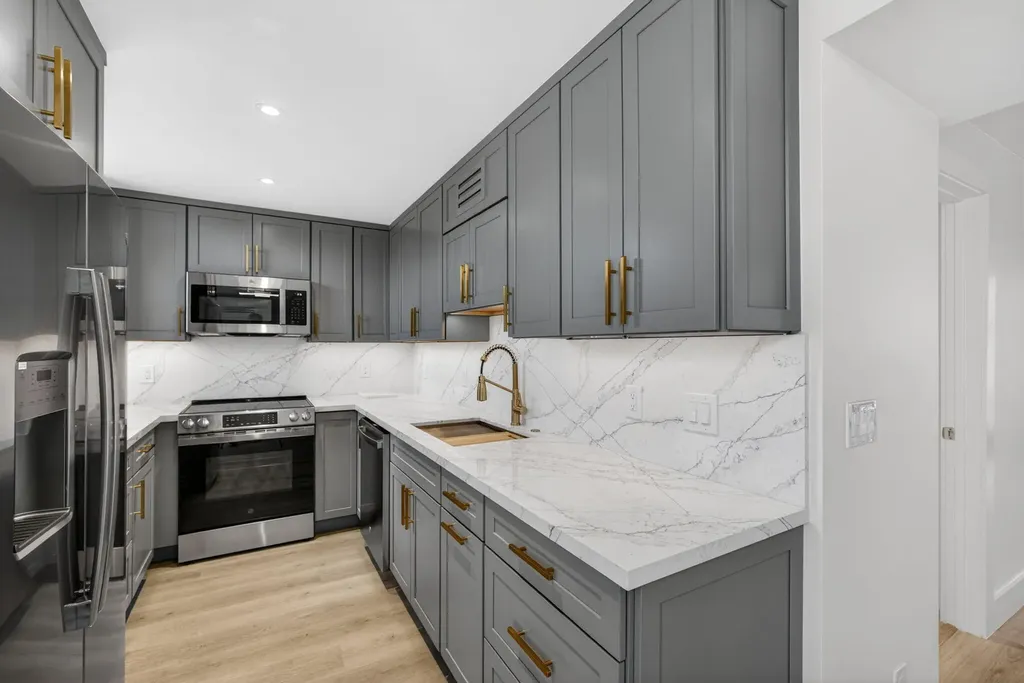136 Lakeshore Drive North Palm Beach FL 33408